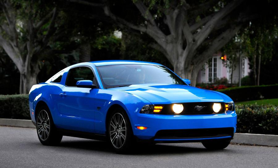  Ford Mustang GT 2010 года  (фото 91 из 213)